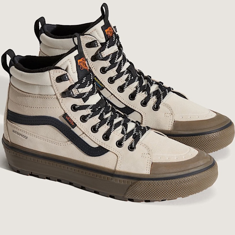 Vans Sk8-Hi Waterproof Insulated Shoe- Cream and Black